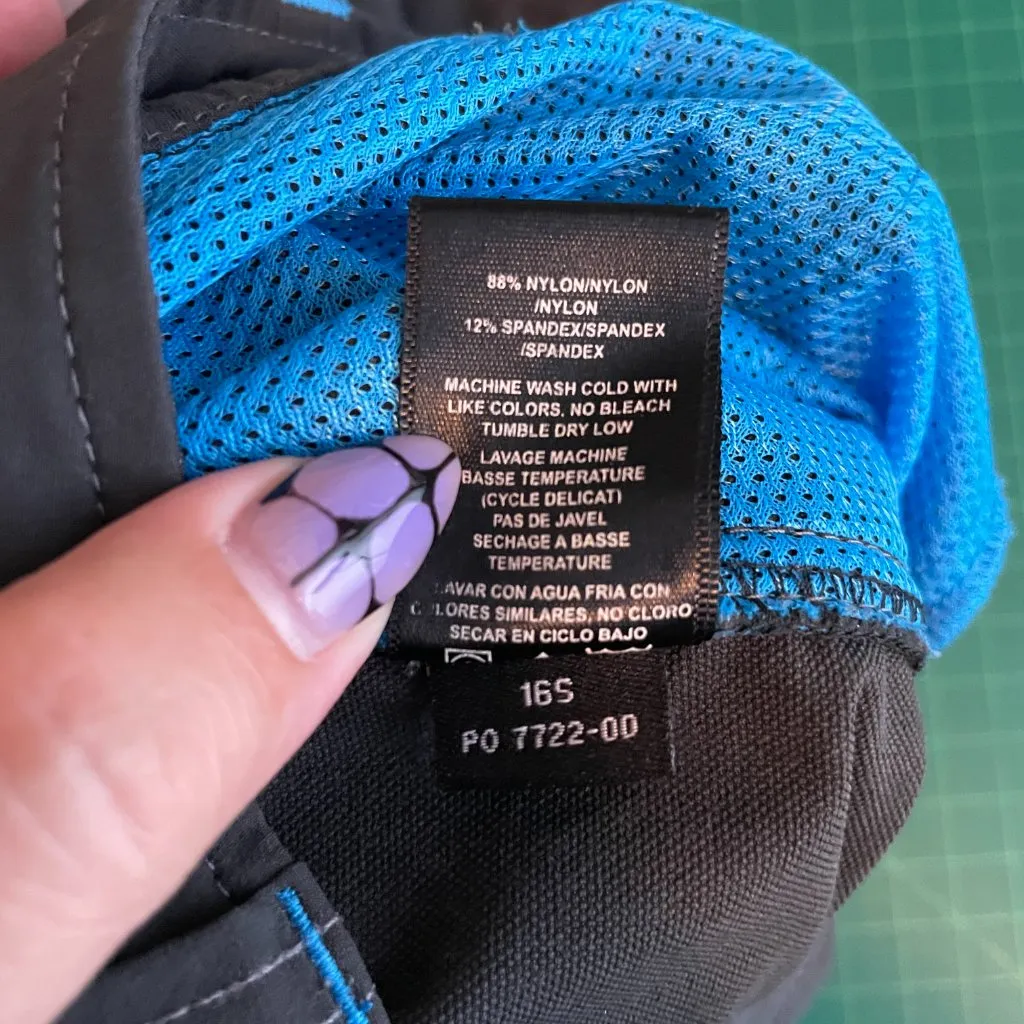 Kuhl Women 12 Gray Cropped Pants Cargo Pockets Quick Dry Gorpcore Hiking Outdoor - Image 11