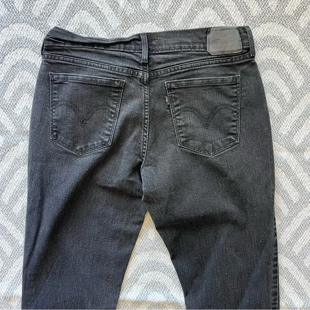 LEVI’S Women’s 505 Straight Leg Black Denim Jeans 28 - Image 6