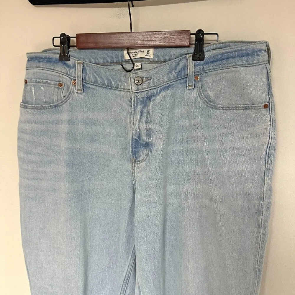 Abercrombie Curve Love Baggy Jean - Image 6