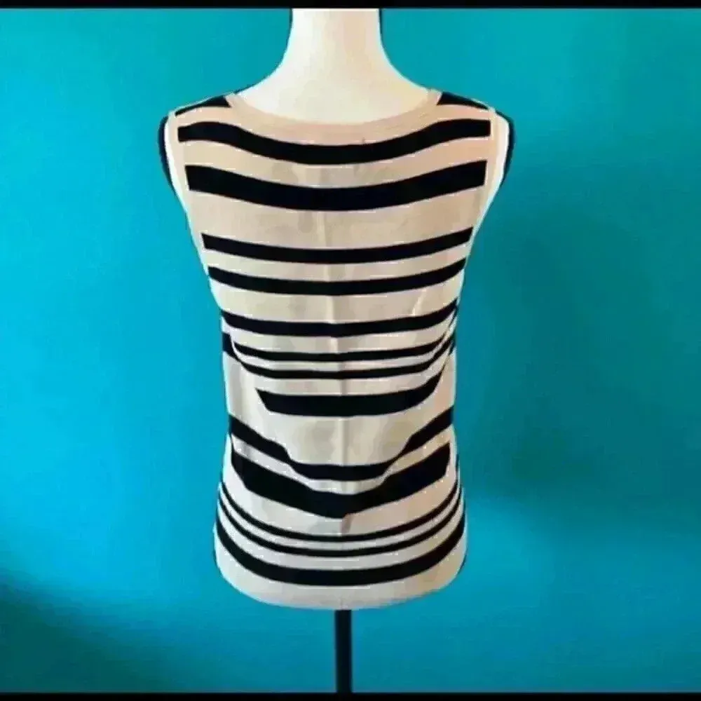 ⭐️ Worthington vest in size large - Image 3