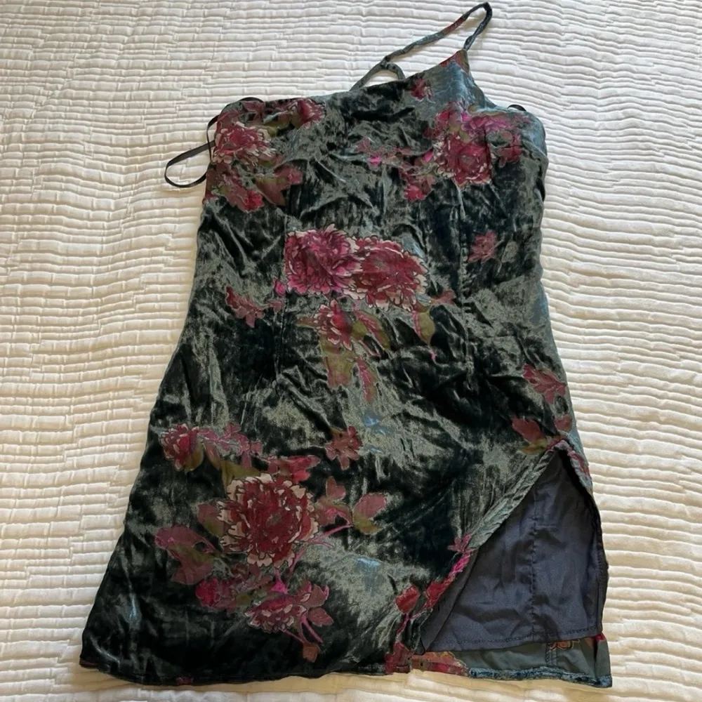 Nasty Gal - Devore Boho Floral One Shoulder Mini Dress - Image 4