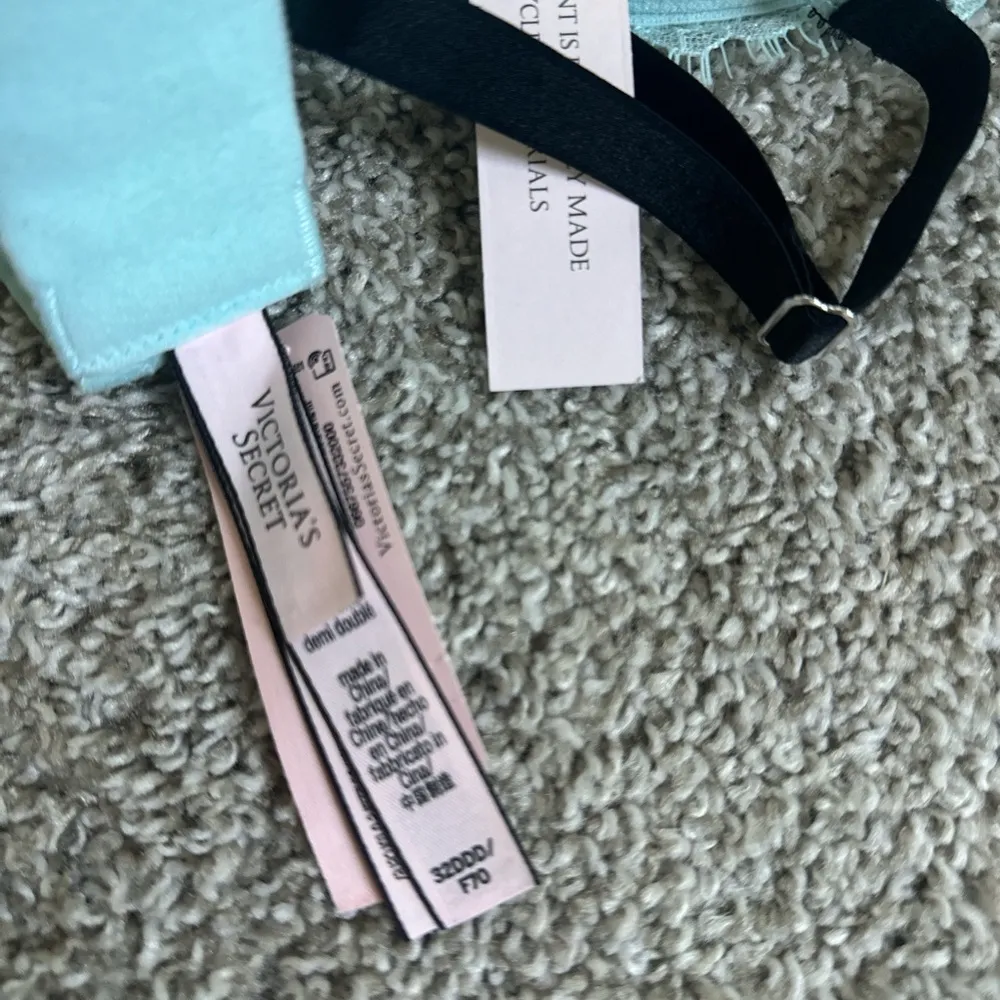 Victoria’s Secret Dream Angels Lined Demi Lace Trim Powder Blue Bra - Image 5