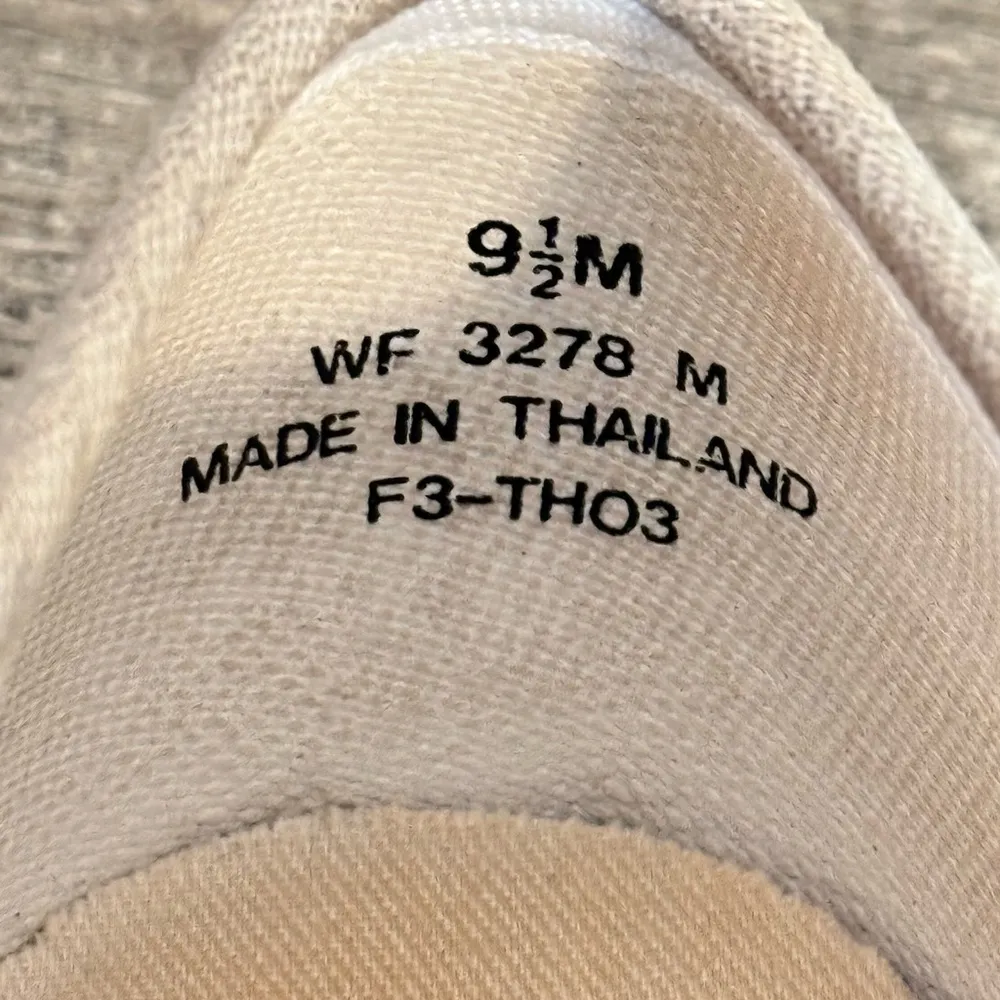 Vintage? Keds Canvas Sneakers Tennis Shoes Women’s Size 9.5 Tan Preppy - Image 5