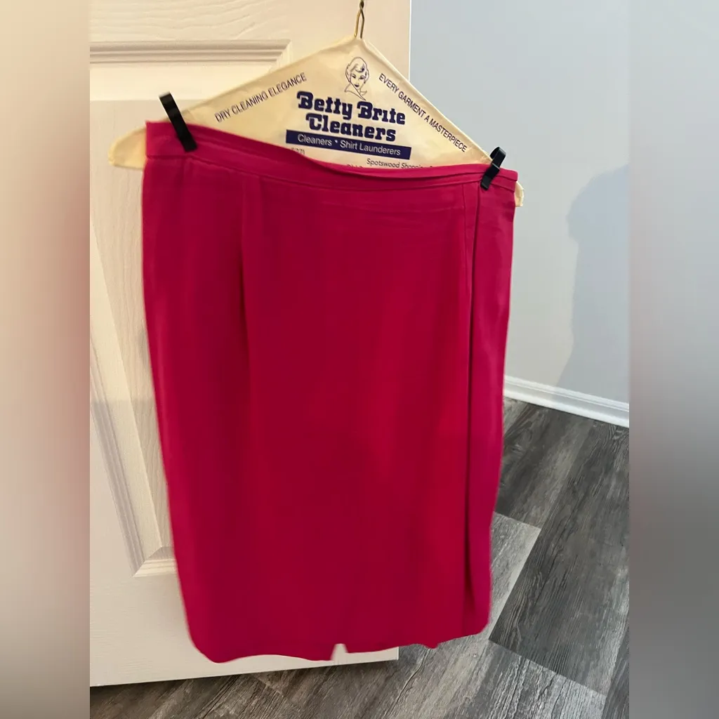 Elegant Hot Pink Sequin Women's Set Size 10 - Image 2