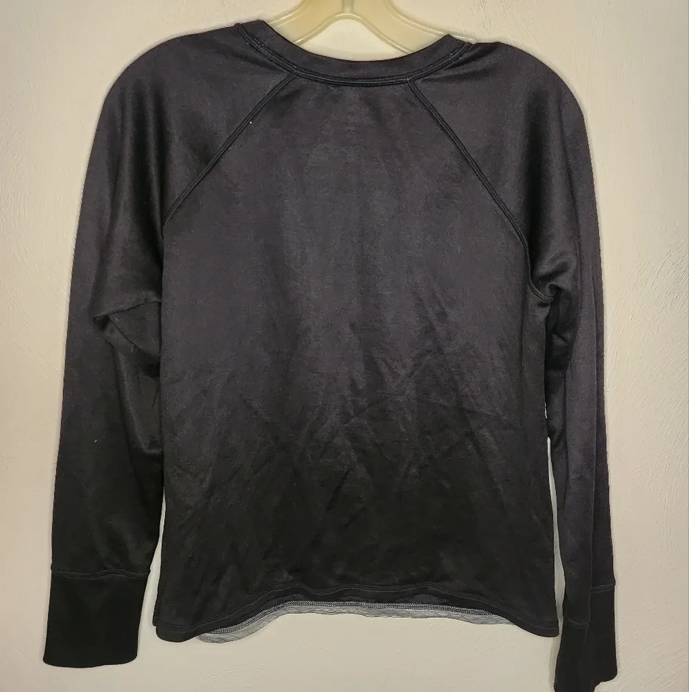 Athleta Snowscape Black/Gray Quilted Raglan Crew Neck Athletic Sweatshirt - Image 2