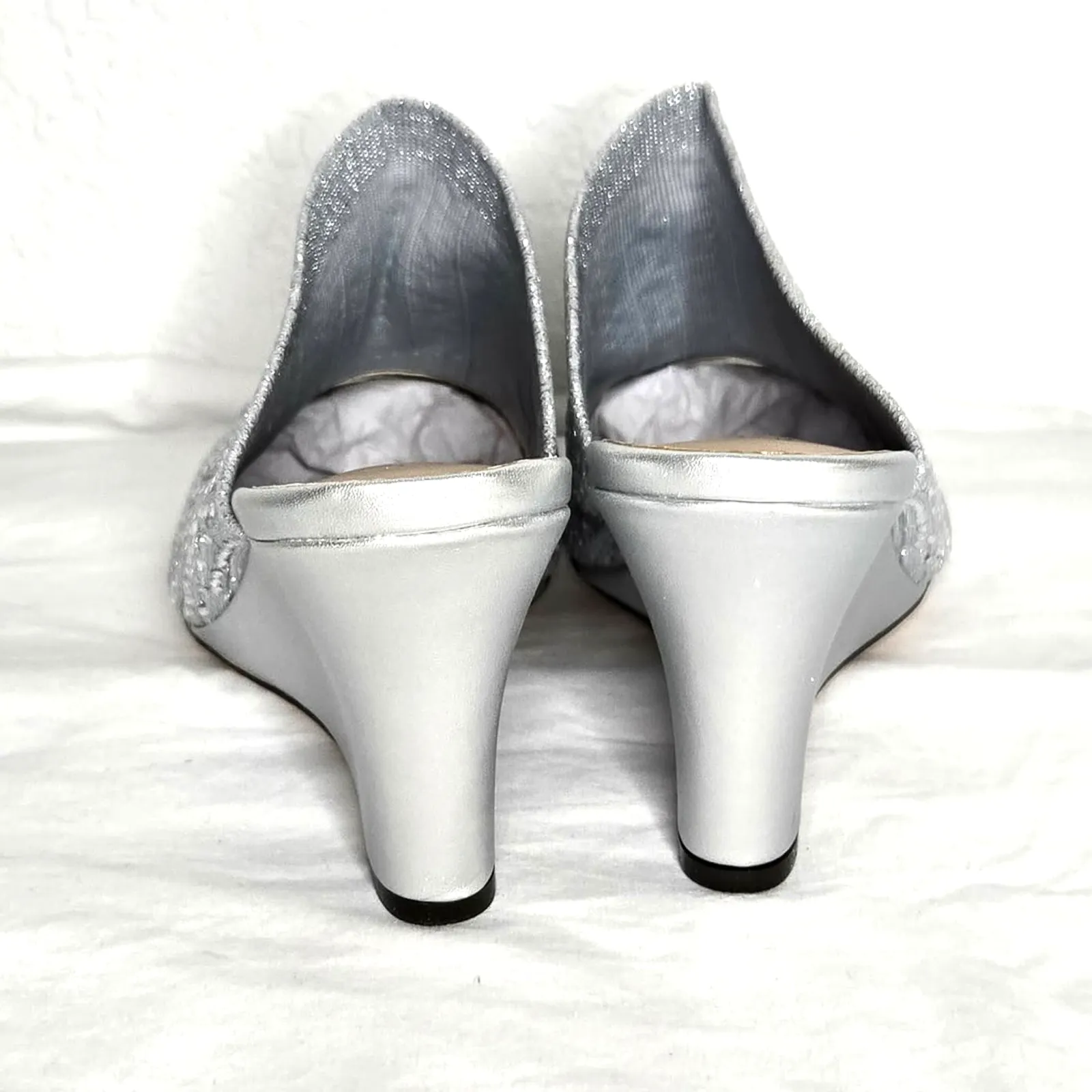 Lauren Lorraine Martha Silver Rhinestone Slip On Wedge Sandal Size 6.5 NIB - Image 4