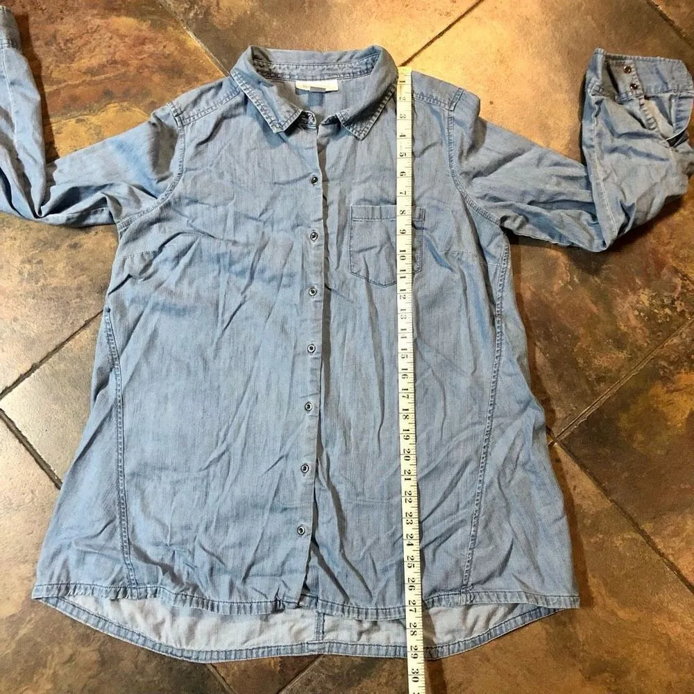 Motherhood Maternity Denim Button Down Rolled Tab Sleeve Blouse Size Medium - Image 5
