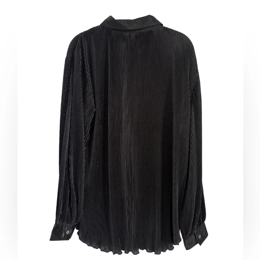 NWT She + Sky Black Ribbed Button Down Long Sleeve Blouse Size Medium - Image 2