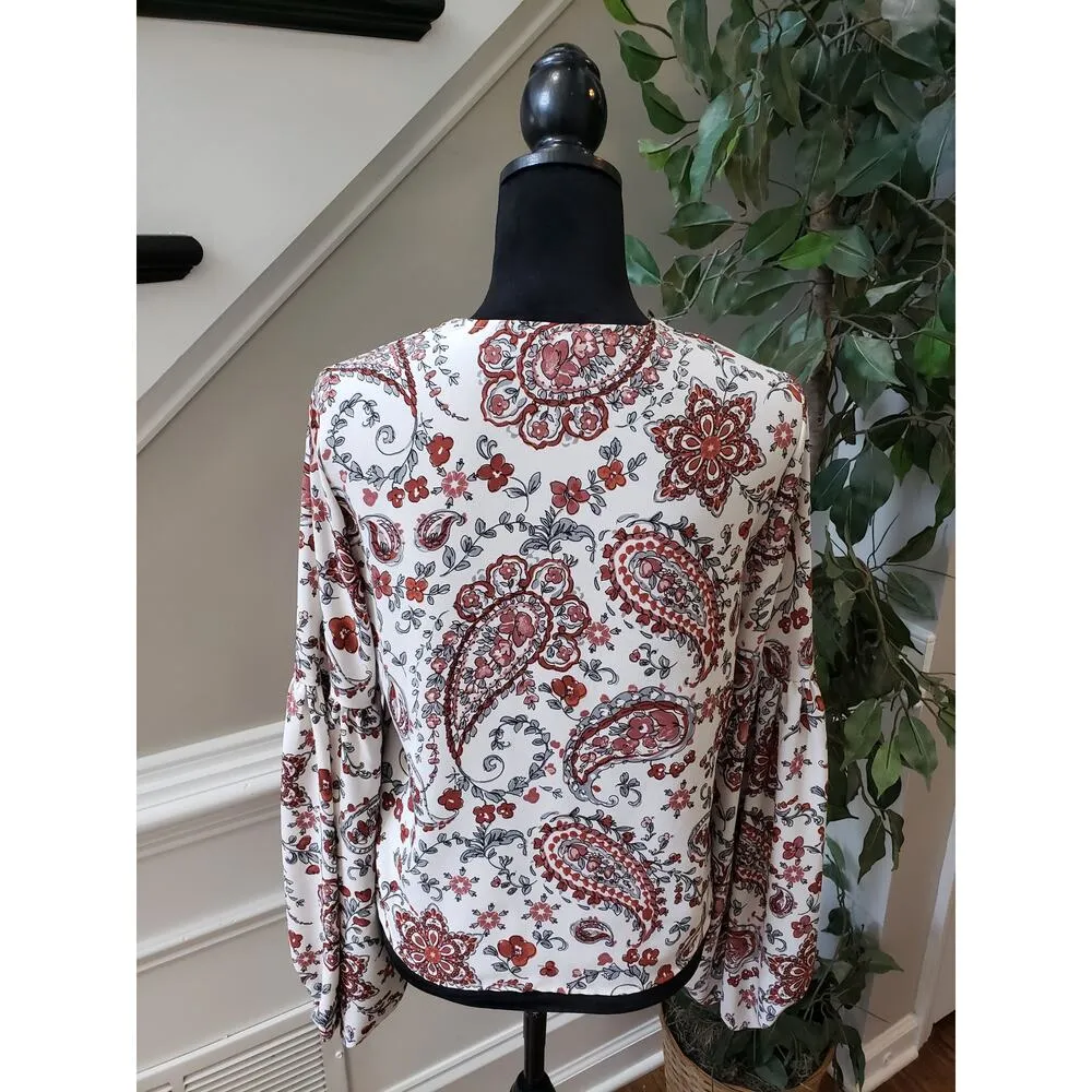 Women's Banana Republic Paisley Print Lace-Up Top with Long Sleeves Size S - Image 2