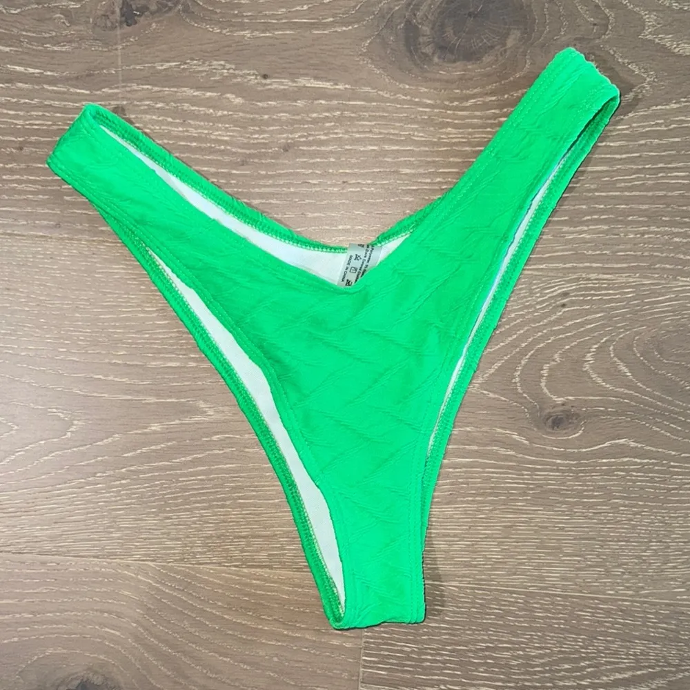 SHEIN Green Bandeau Bikini Set size S - Image 5