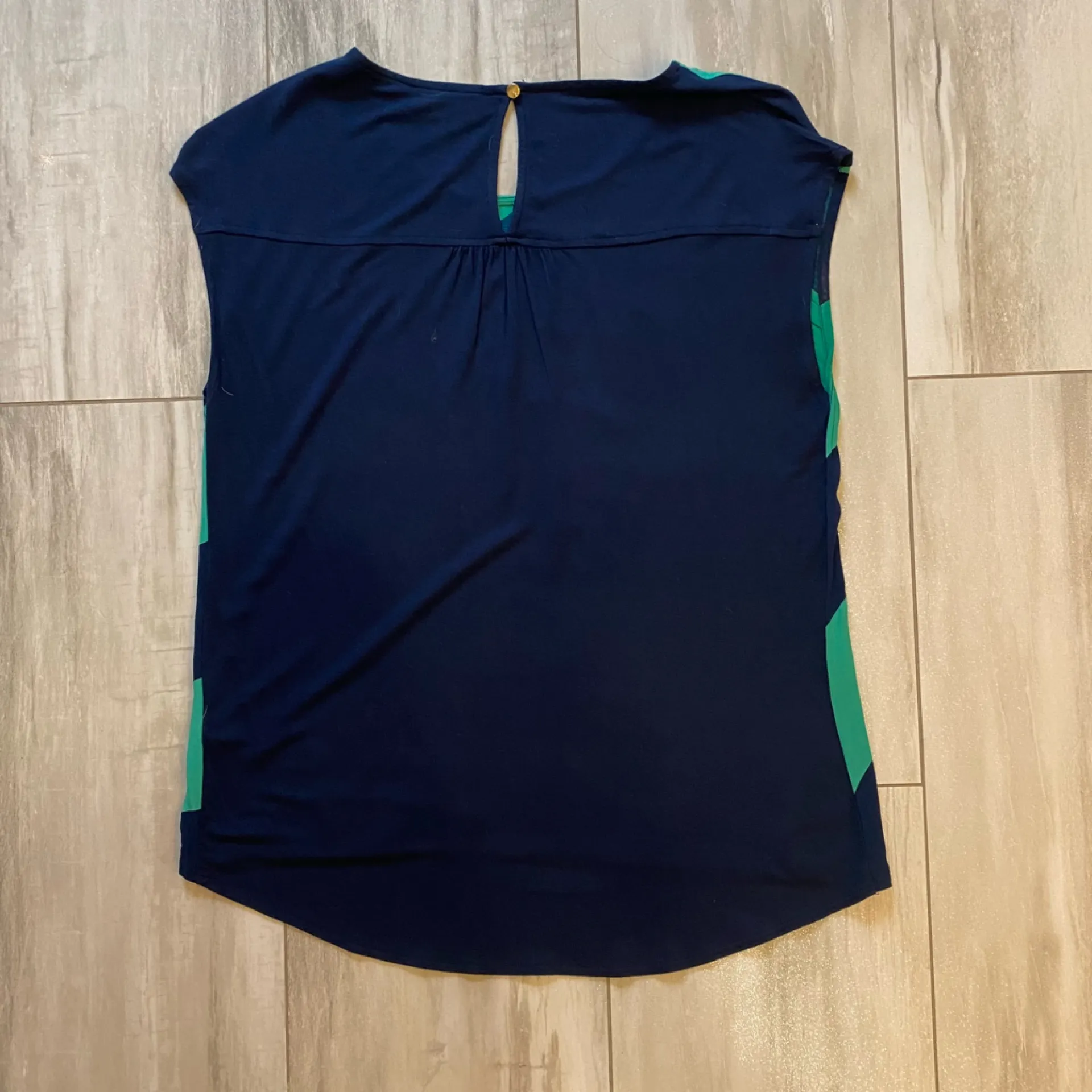 Cynthia by Cynthia Rowley Green and Navy Chevron Mixed Media Short Sleeve Shirt - Image 7