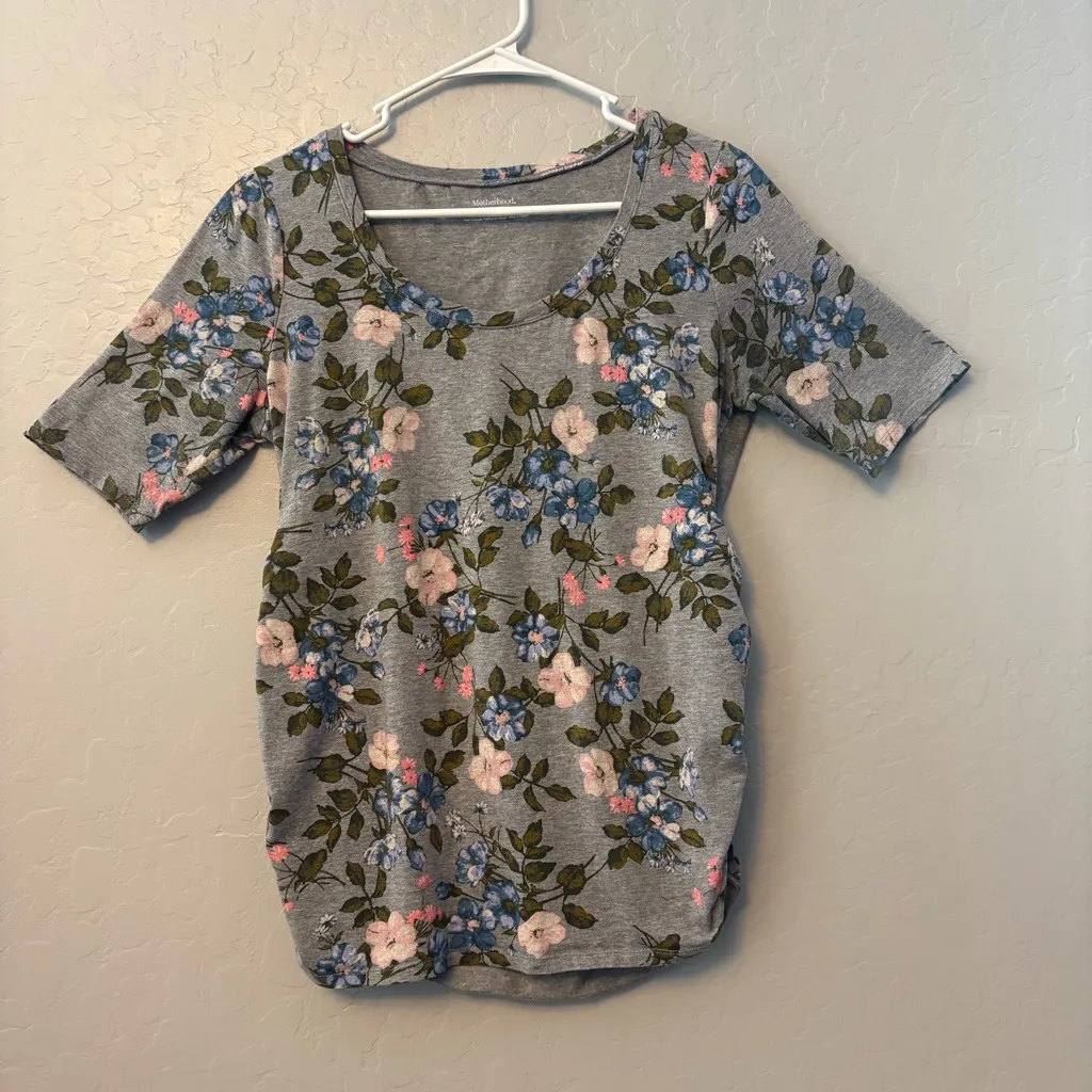 Motherhood Maternity gray short sleeve top with pink and blue flowers medium - Image 1