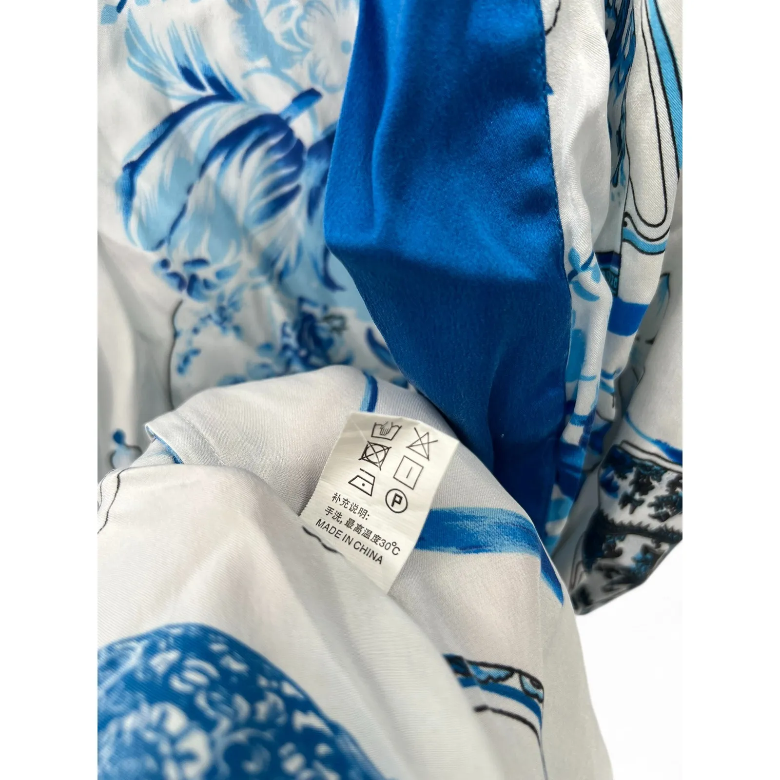 ASilk Japan 100% Pure Silk Japanese Short Robe Sleepwear Flowers Vases Luxury Blue Size XL - Image 9