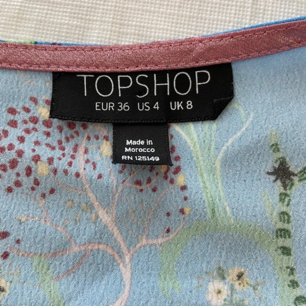 TOPSHOP Magical Leopard Print Wrap‎ Blouse - Image 6