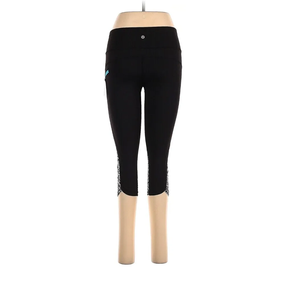 LULULEMON ATHLETICA Animal Print Black White Run: Top Speed Crop Leggings - US 6 - Image 2