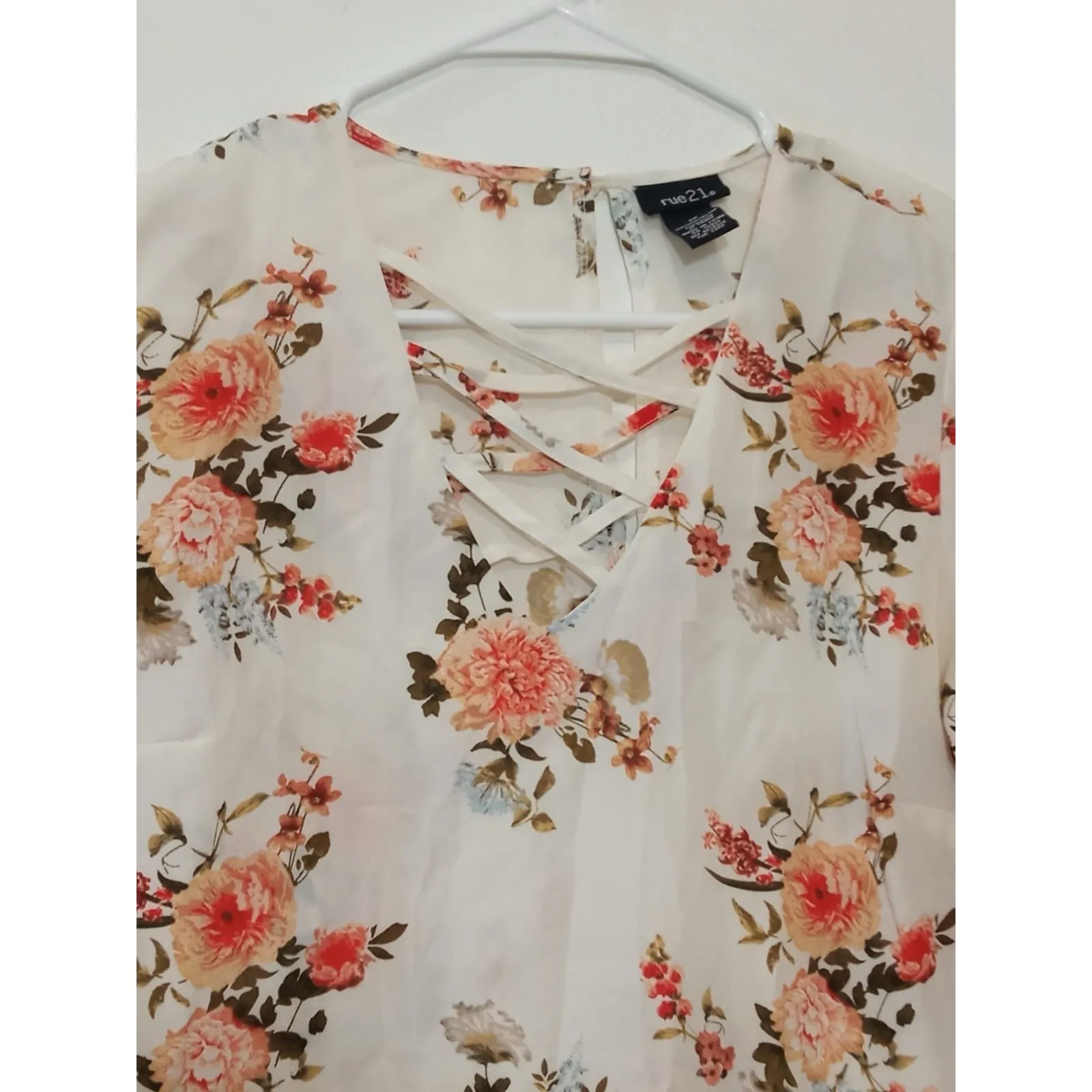 Rue21 Women's Top Blouse Long Sleeve Ivory Floral Print Bohemian Size XS - Image 3
