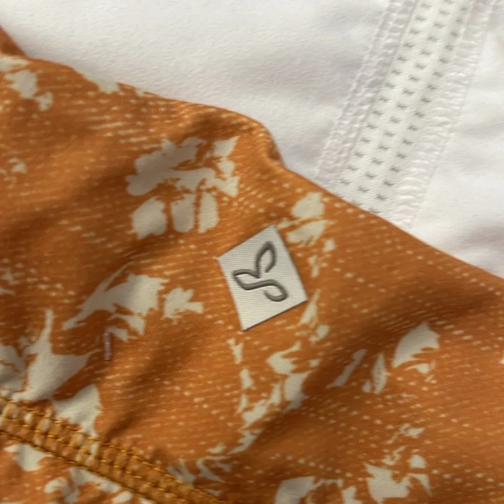 Prana sports bra size extra small - Image 3