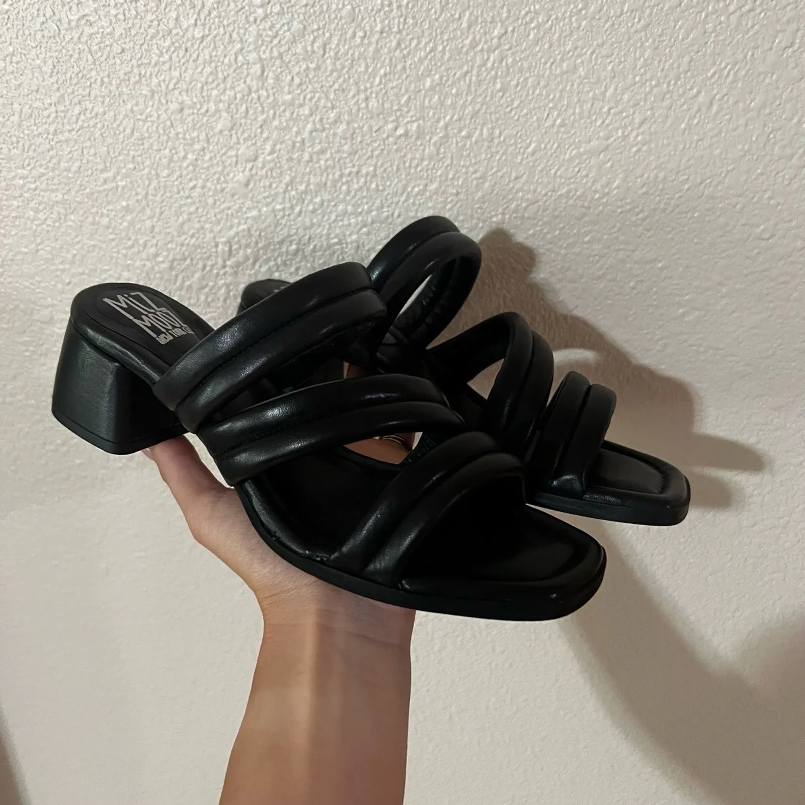 Miz Mooz Heeled Sandals Womens 38 NEW Black Oceania Padded Straps Modern Chic - Image 2