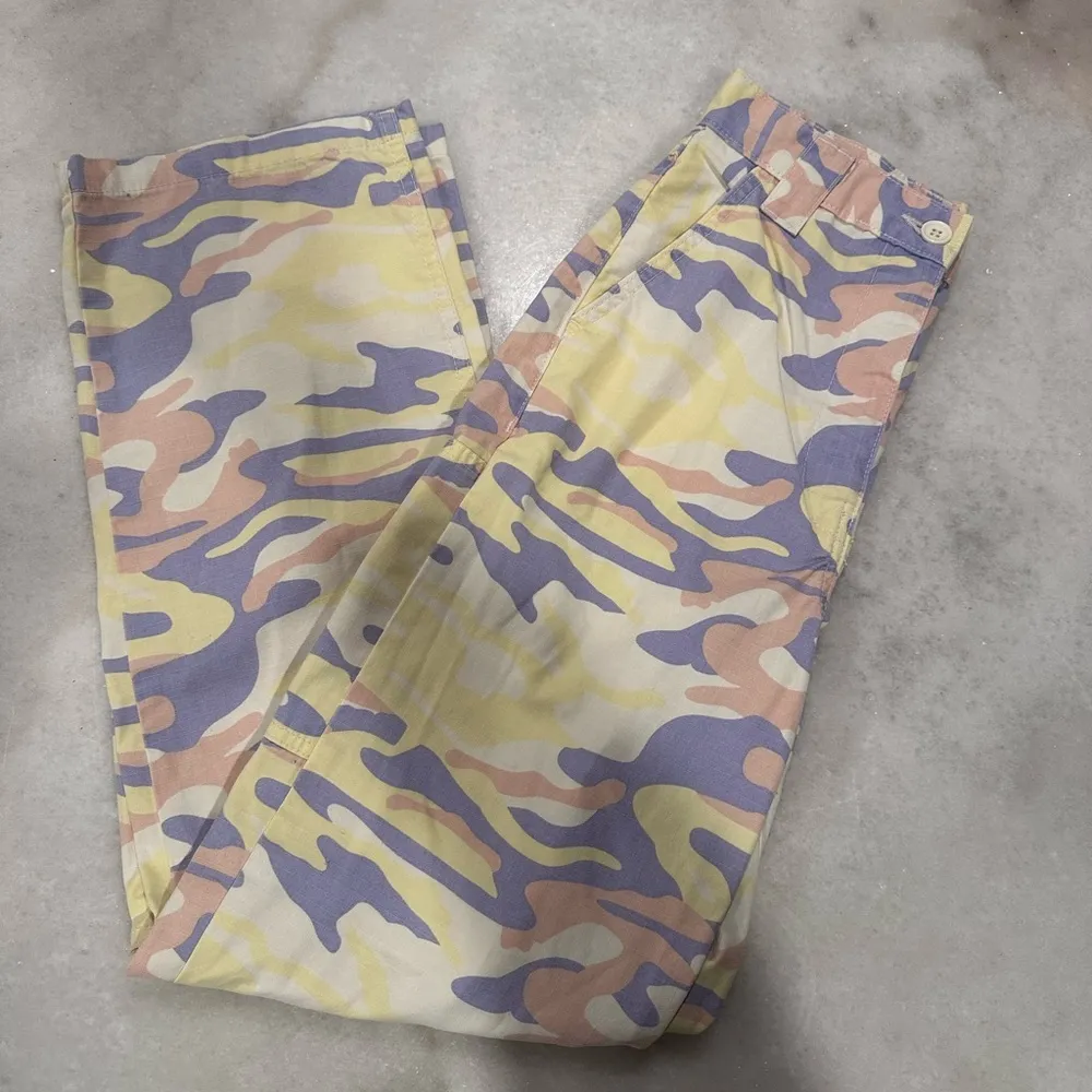 Topshop high rise straight leg utility pants in pastel camo print size 4 - Image 6