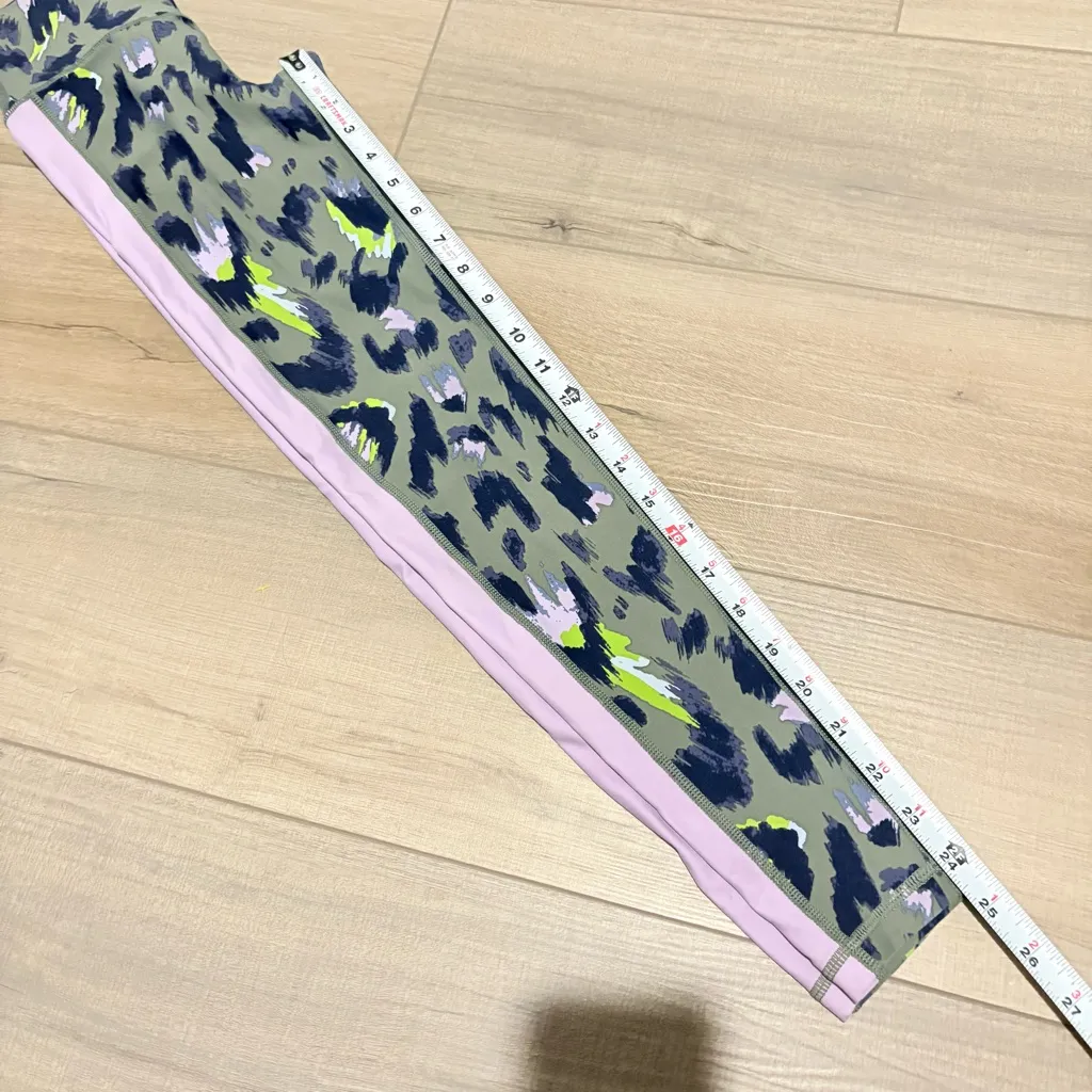 Aerie High-waisted Move 7/8 Leggings leopard purple green‎ size XS - Image 8