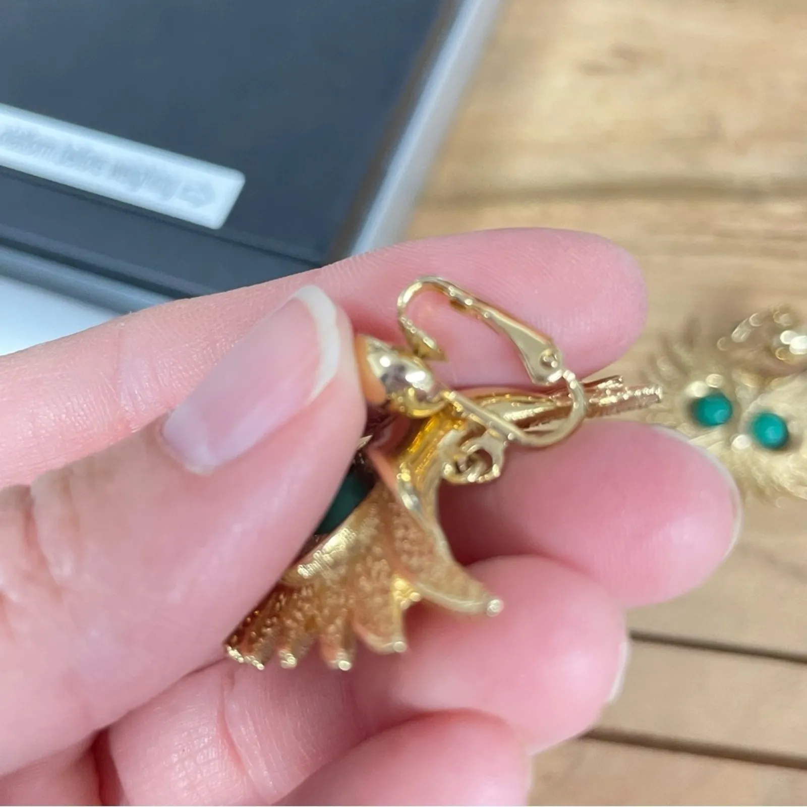 Vintage Park Lane Gold Tone Owl Clip On Earrings Green Eyes - Image 6