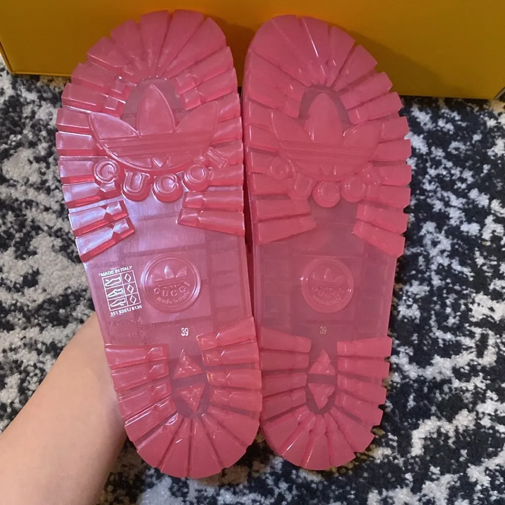 Gucci X Adidas Rubber Slide Sandal size 39 - Image 2