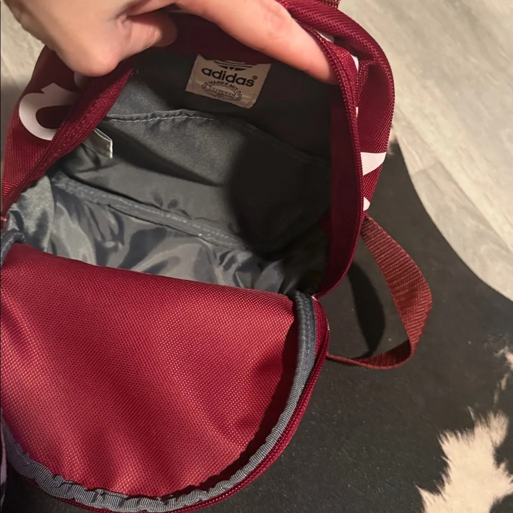 ♥️ADIDAS TriFold Mini Backpack•Maroon•NWOT♥️ - Image 8