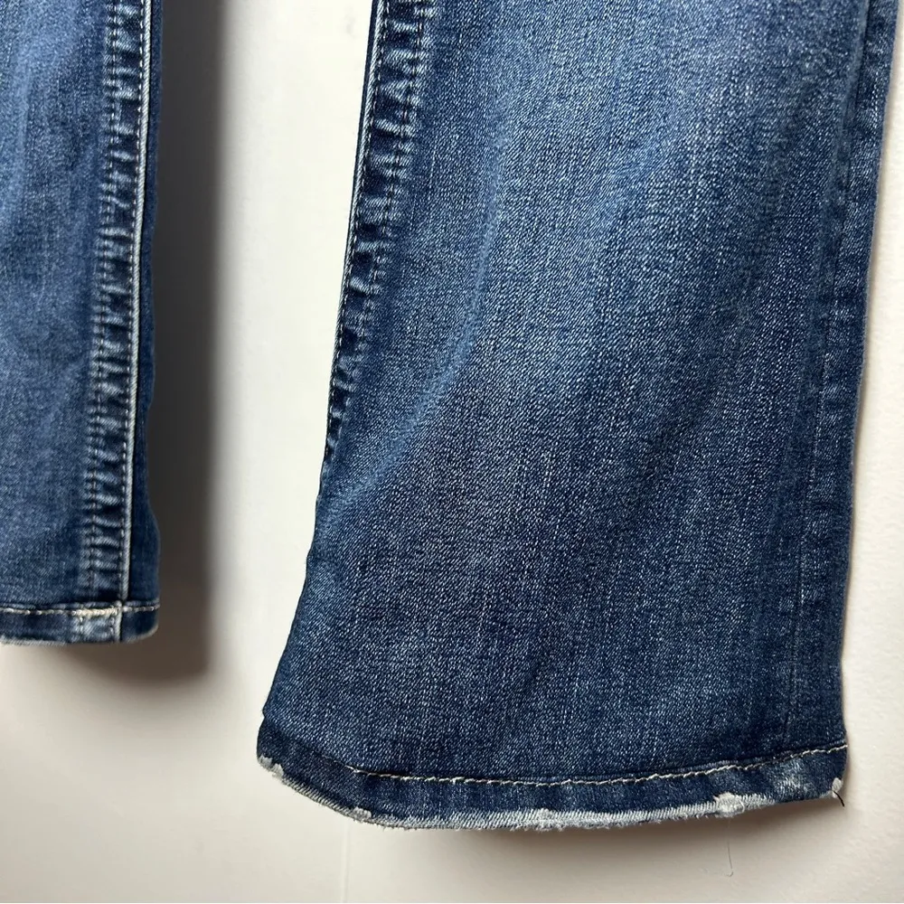 Miss Me Signature Boot Fleur De Lis Embellished Flap Pocket Jeans - Image 5