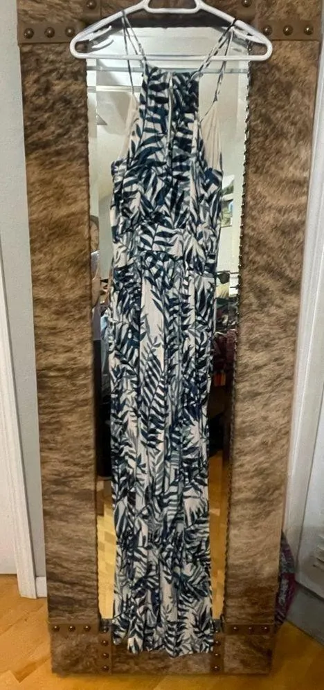 Vici Jumpsuit NWOT sz Small  green leaf pattern - Image 3