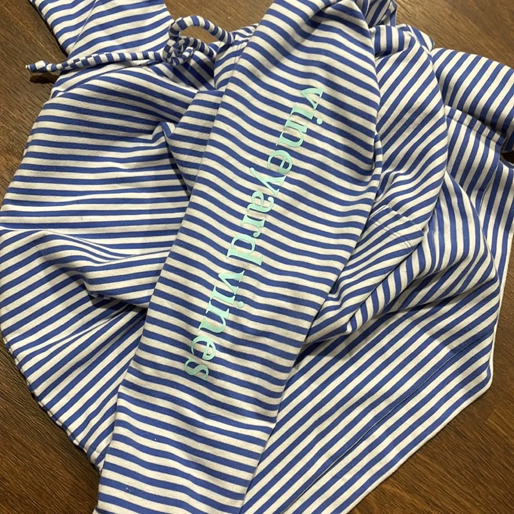 Vineyard Vines  hoodie - Image 8