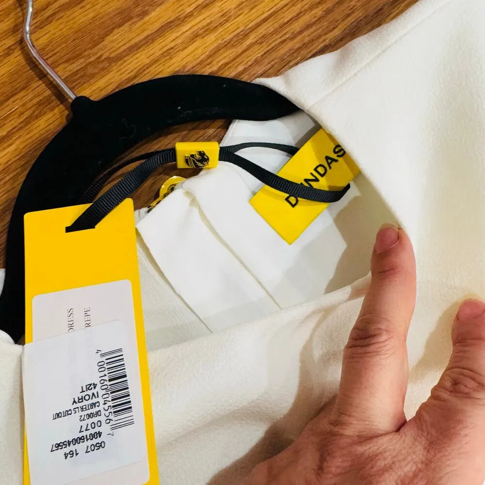 DUNDAS bride wool Ivory Long sleeve NWT Carter Cut - Image 13