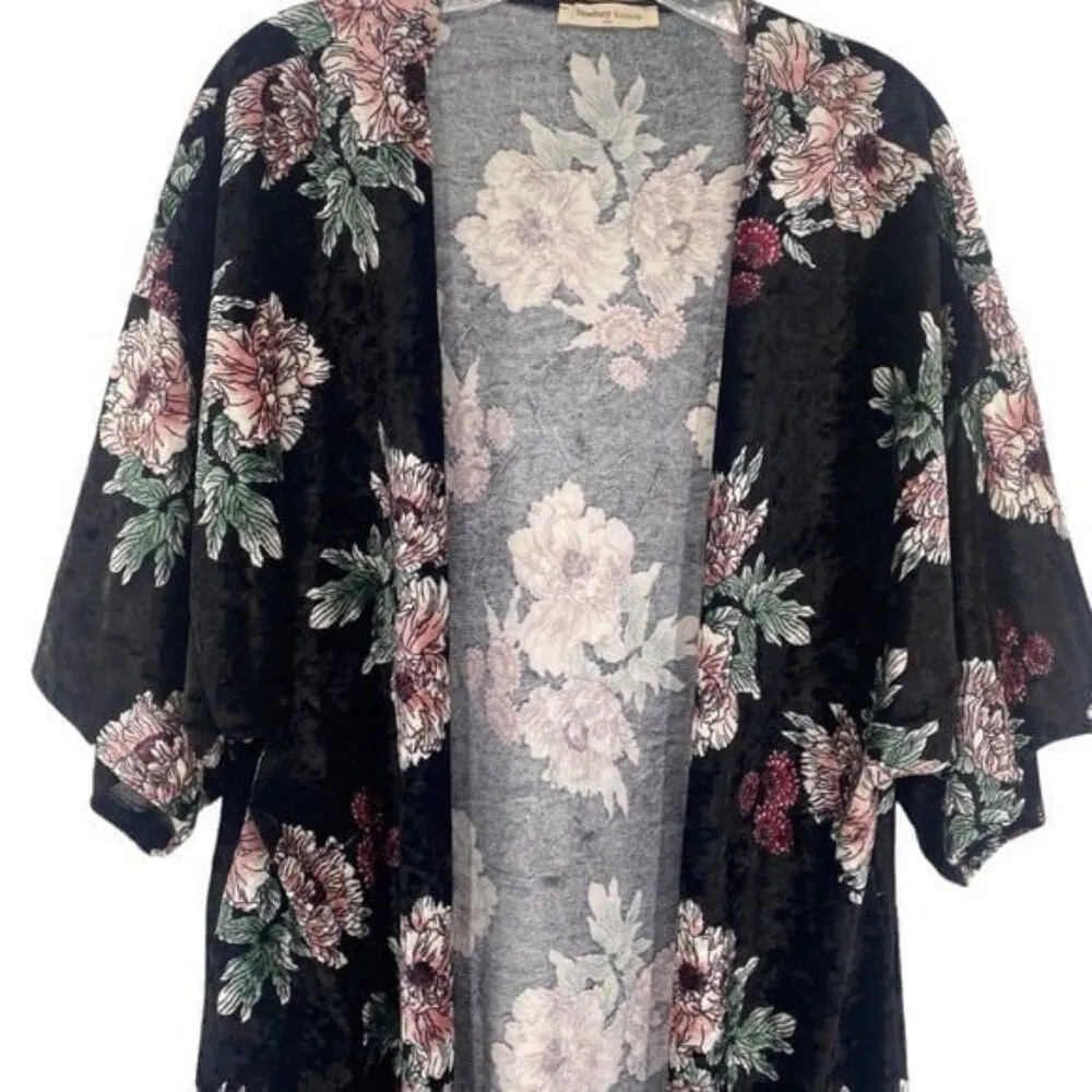 Women’s Black Velvet Floral Open Front Kimono Cardigan - Image 2