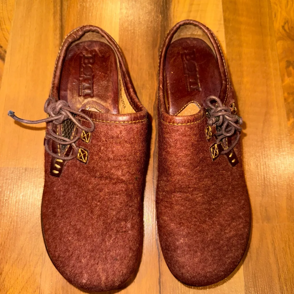 Born leather & wool red slip‎ on clogs size 8/39 boho classic leather casual - Image 2