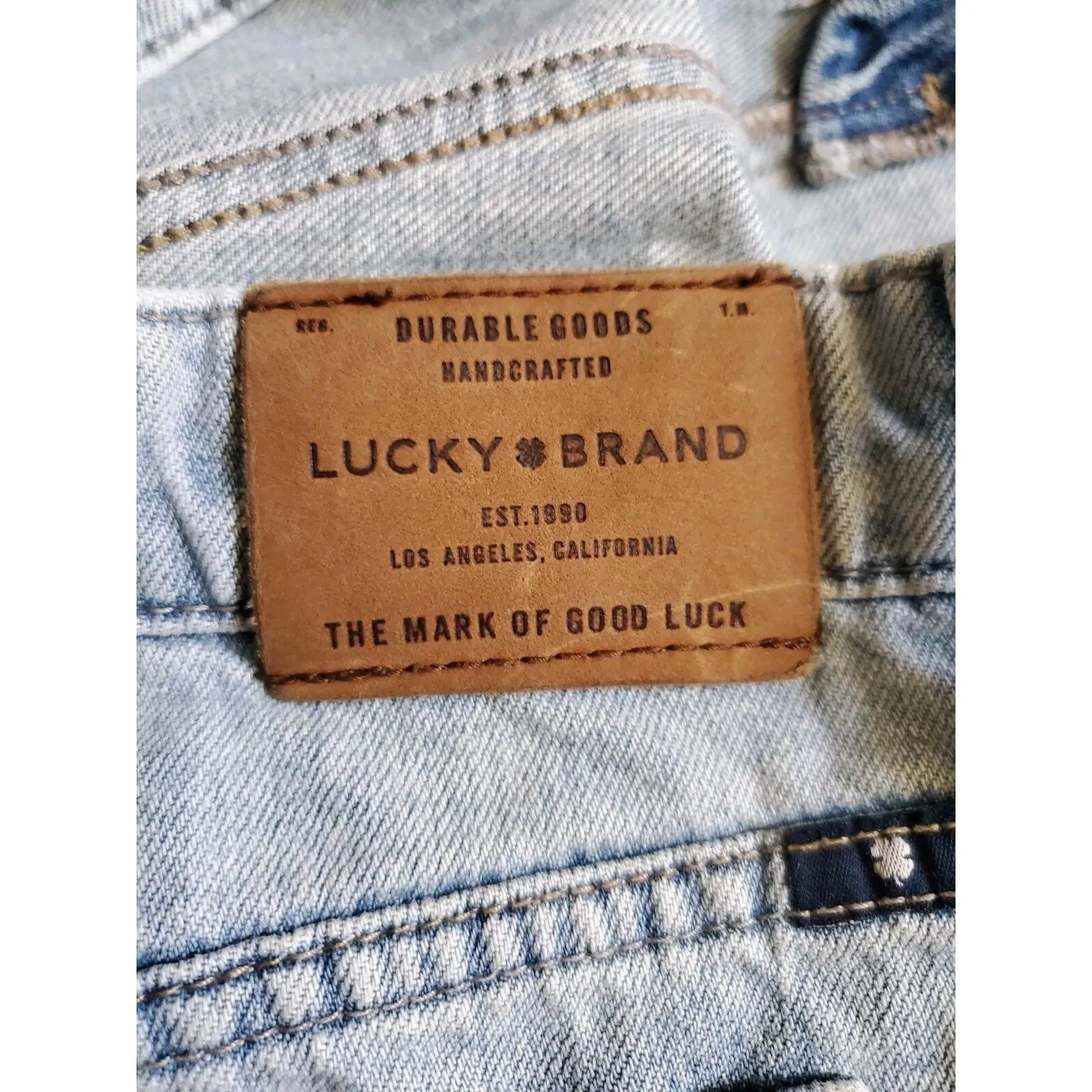 Lucky Brand Shorts Women 6 Boyfriend Denim 100% Cotton Light Blue Summer Classic - Image 4