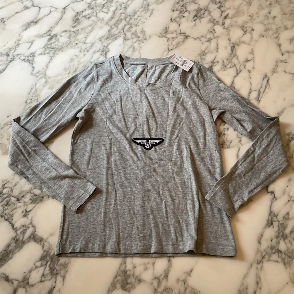 NWT J.Crew Long Sleeve Girlfriend Tee Grey Sz XS small hole sew or patch incl Gray - Image 9