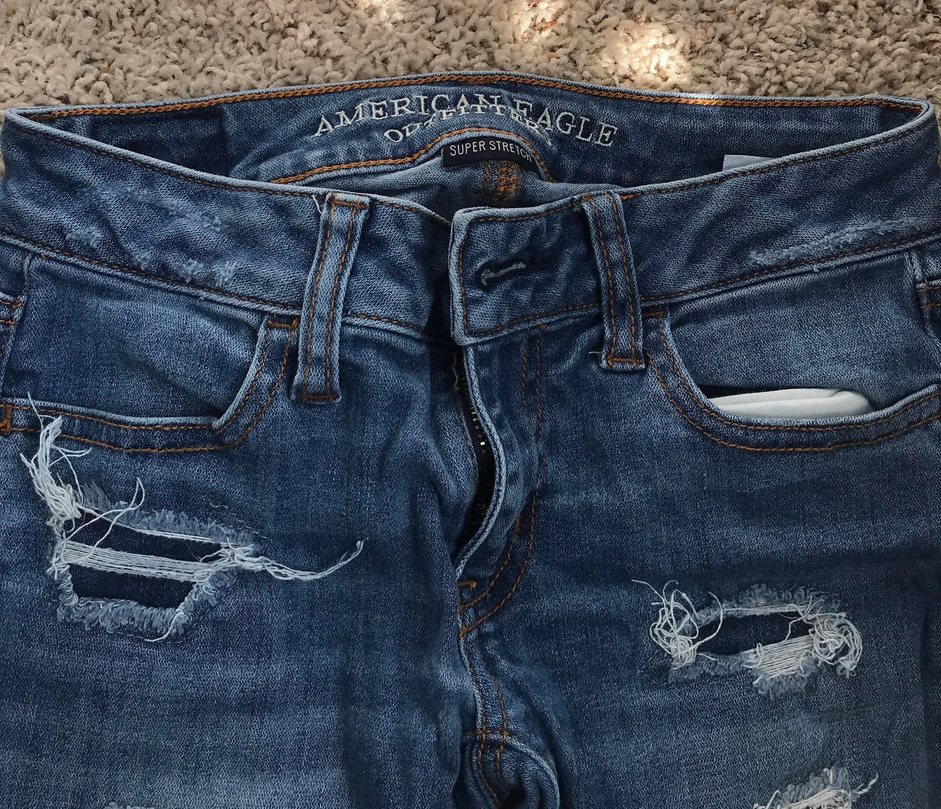 American Eagle Outfitters Jeans Ripped - Image 3