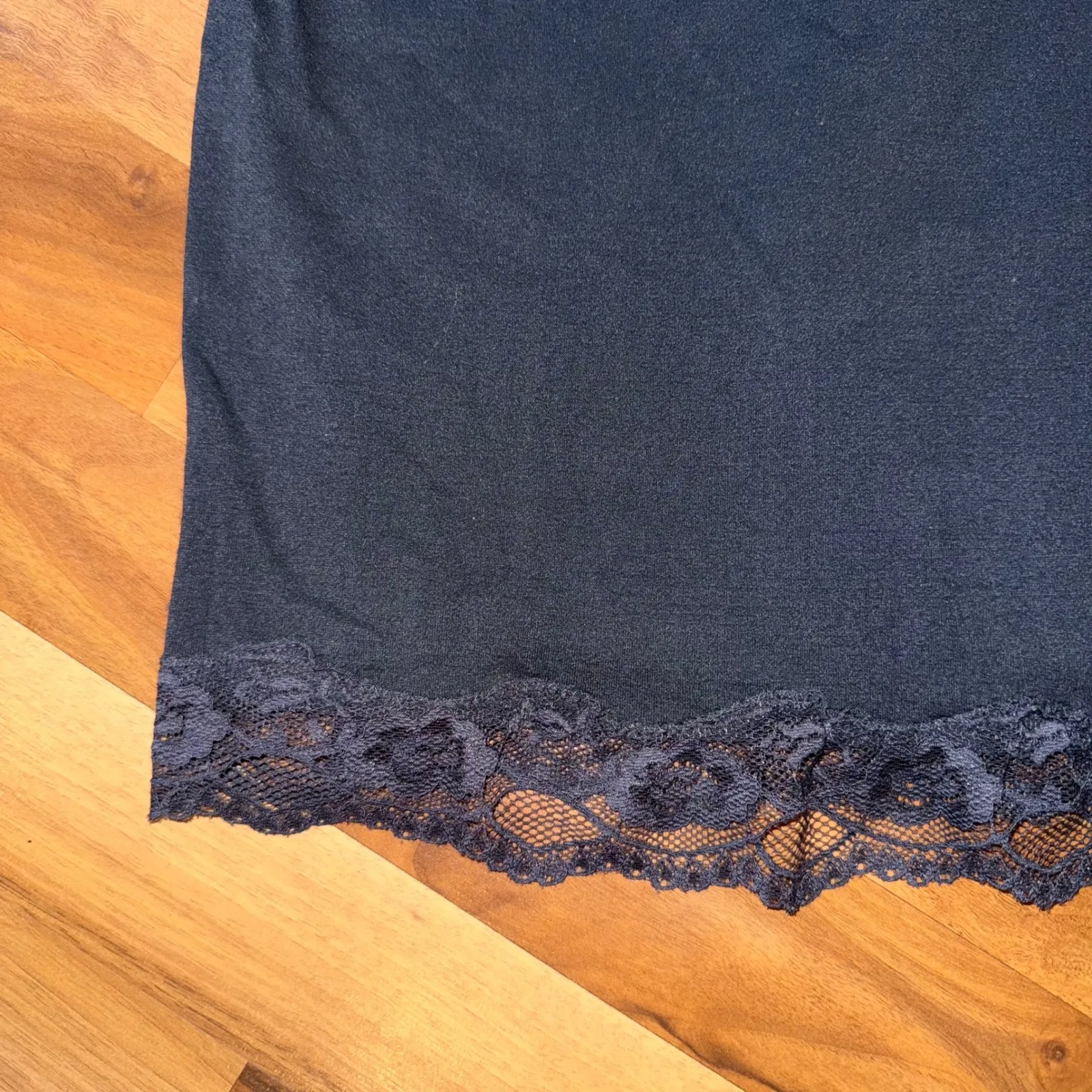 Grane Lace Trim Cami Tank Top XL Nylon Spandex V Neck‎ Adjustable Straps Y2K Black - Image 2