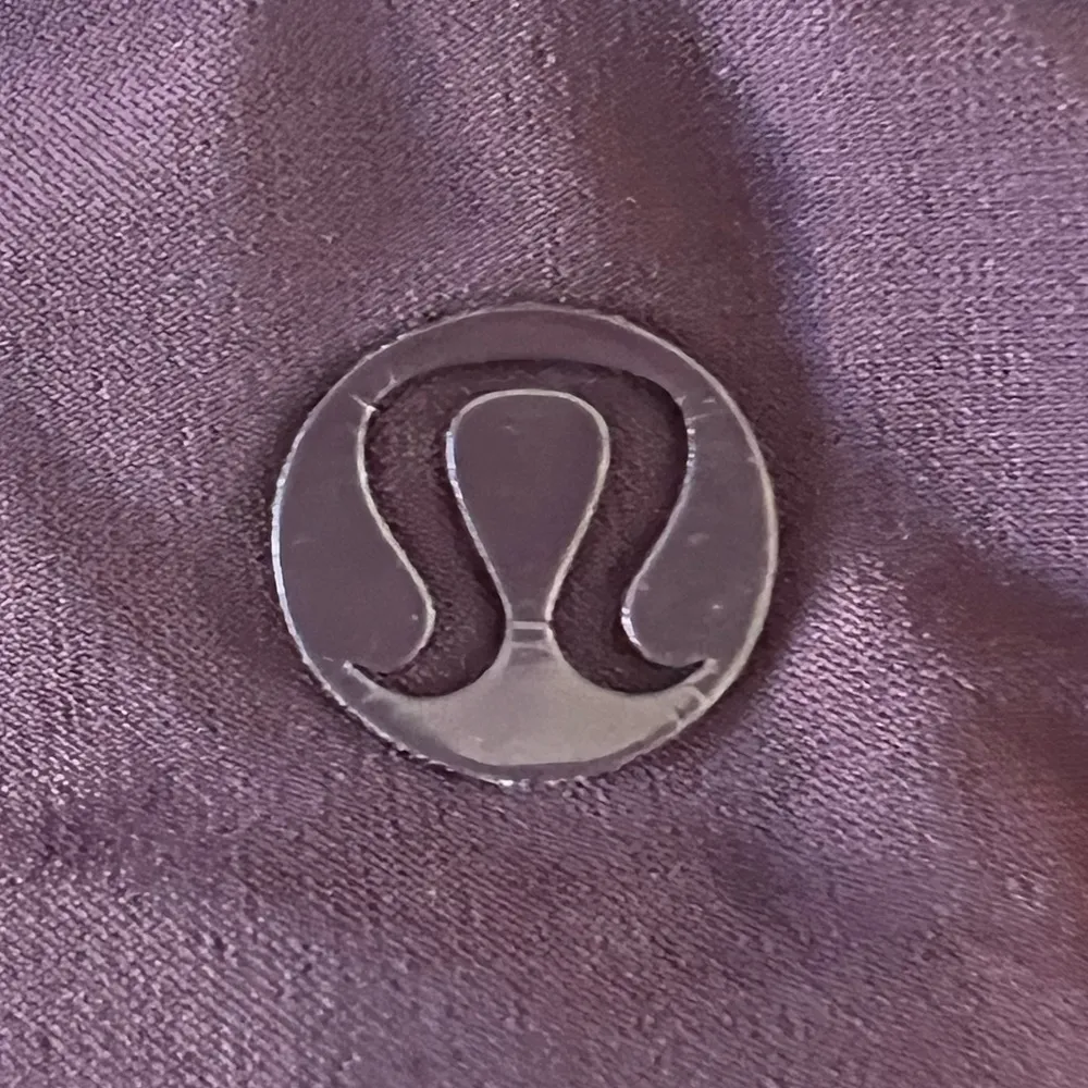 Lululemon Retreat Bra Sugar Crush Multi Black Cherry Women’s Sports Bra Size 6 - Image 10