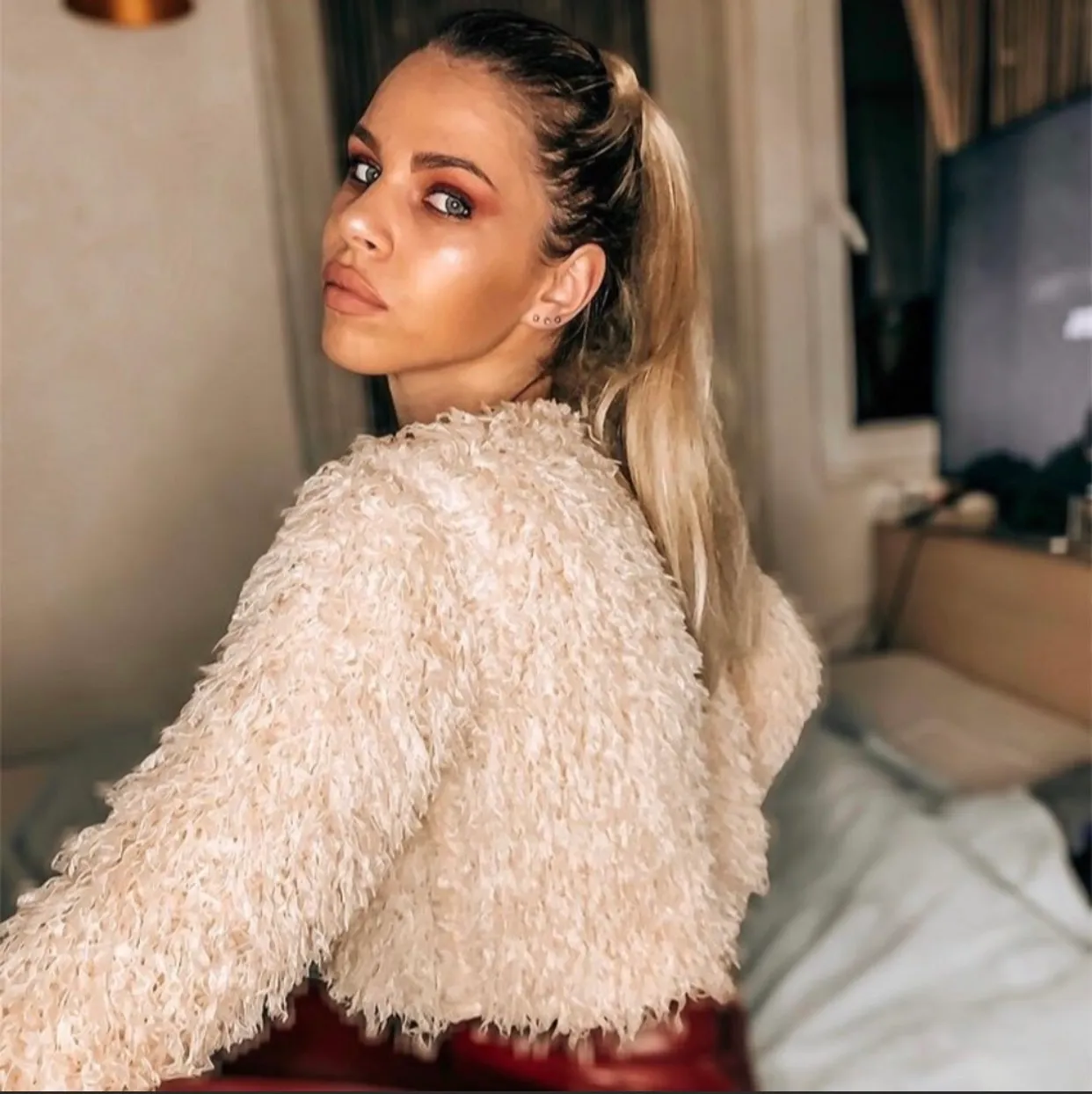 Cream Feather Effect Sweatshirt Sweater Top - Image 5