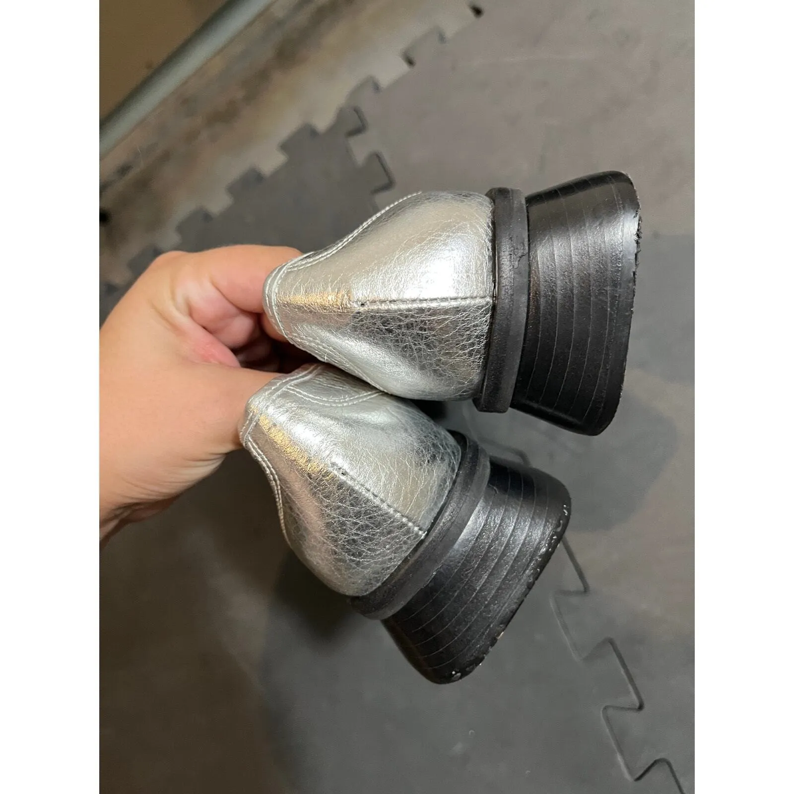 Anthropologie Vicenza Silver Metallic Loafers Womens Shoes Size USA 6 - Image 7