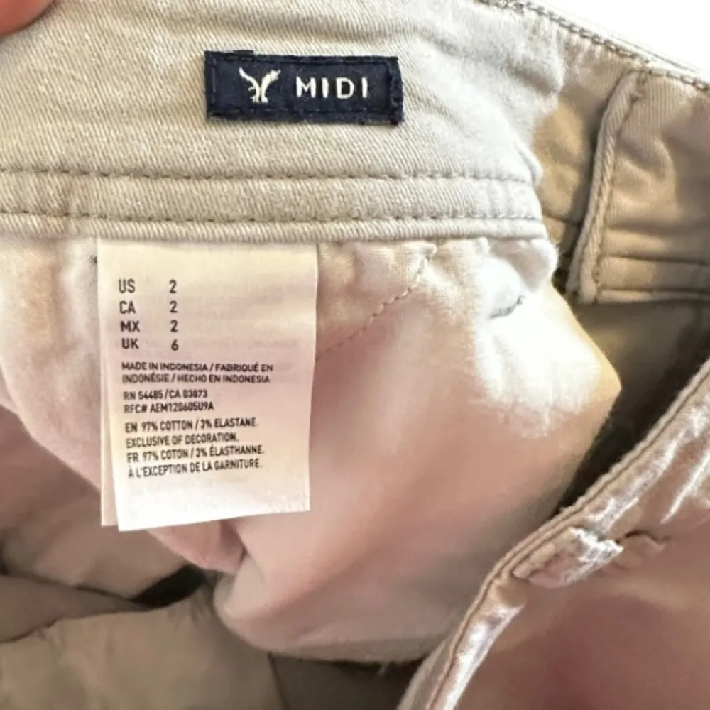 American Eagle Stretch‎ Midi Shorts - Image 5