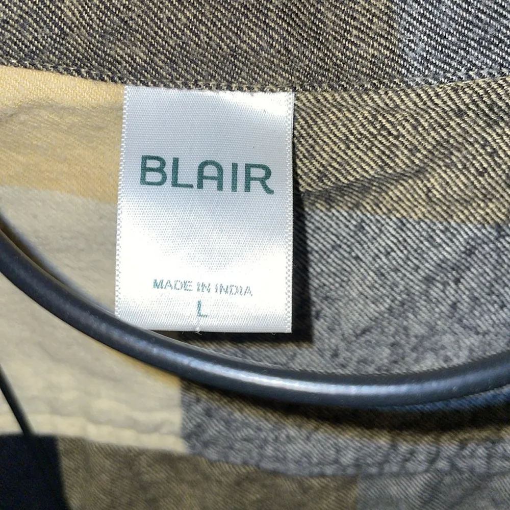 Blair yellow plaid flannel shirt size large longer in length with pockets fall - Image 5