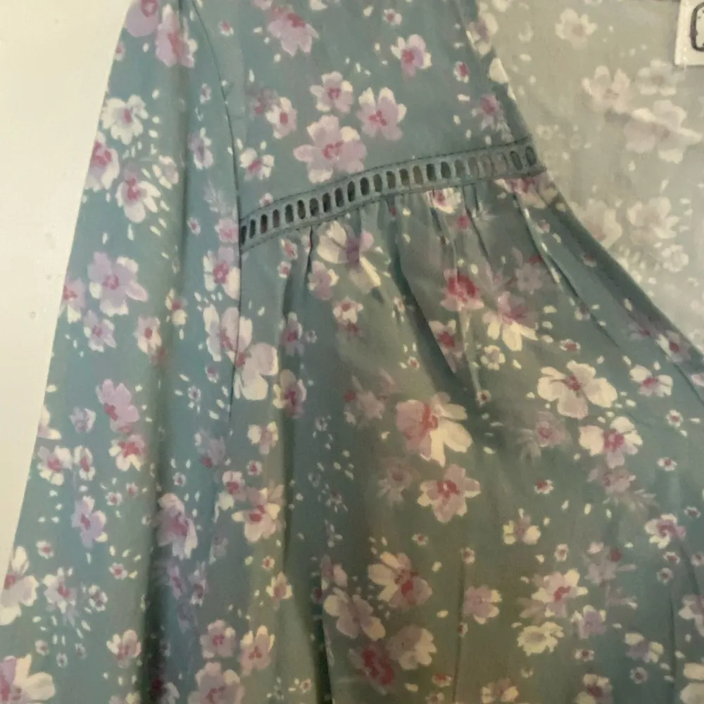 Womens Hippie Rose Long Sleeve Blouse Shirt L Blue White Purple Floral Bust 38” - Image 3