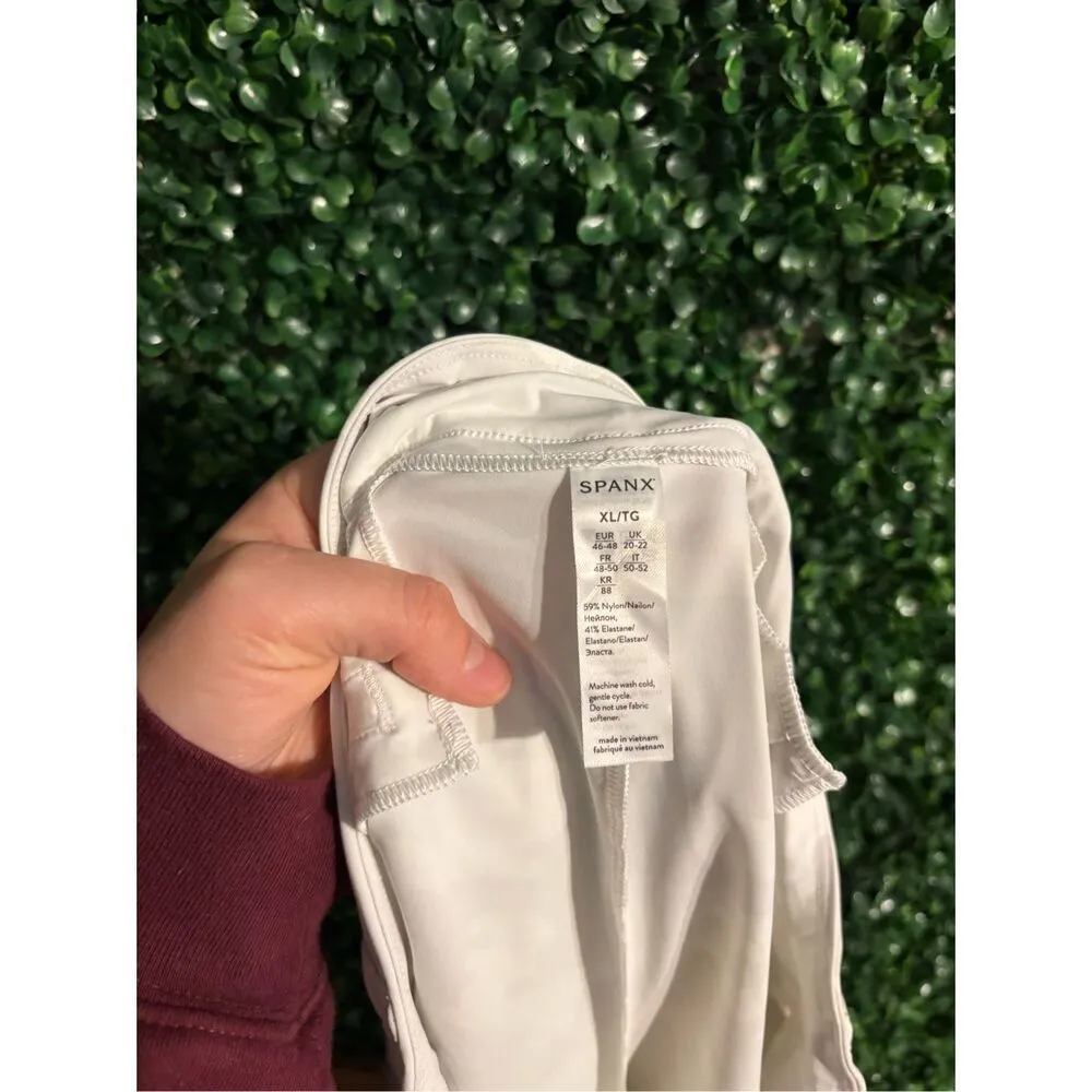 SPANX Sunshine Shorts - White Camo Shorts - XL - Image 3