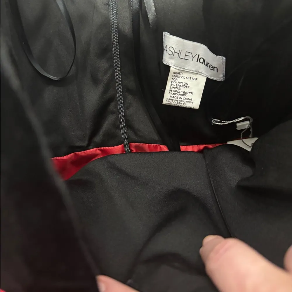 Black and Red Strapless Dress with Embellished Waist - Image 4