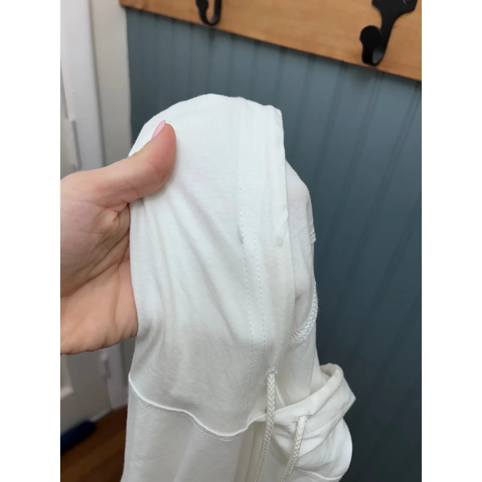 Vineyard Vines Womens White Whale Logo Hooded Long Sleeve T Shirt Size M - Image 7