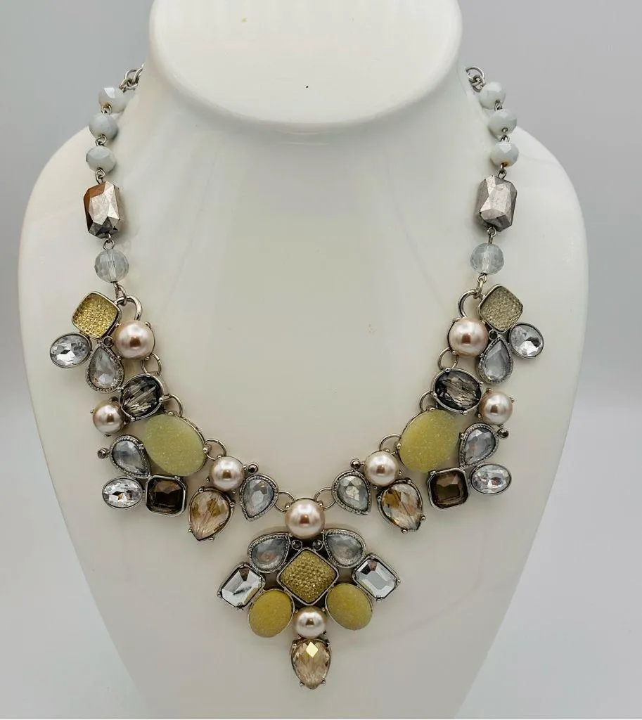 CHICO’S Pearl Crystal Druzy Cluster Silver BIB Statement Necklace - Image 2