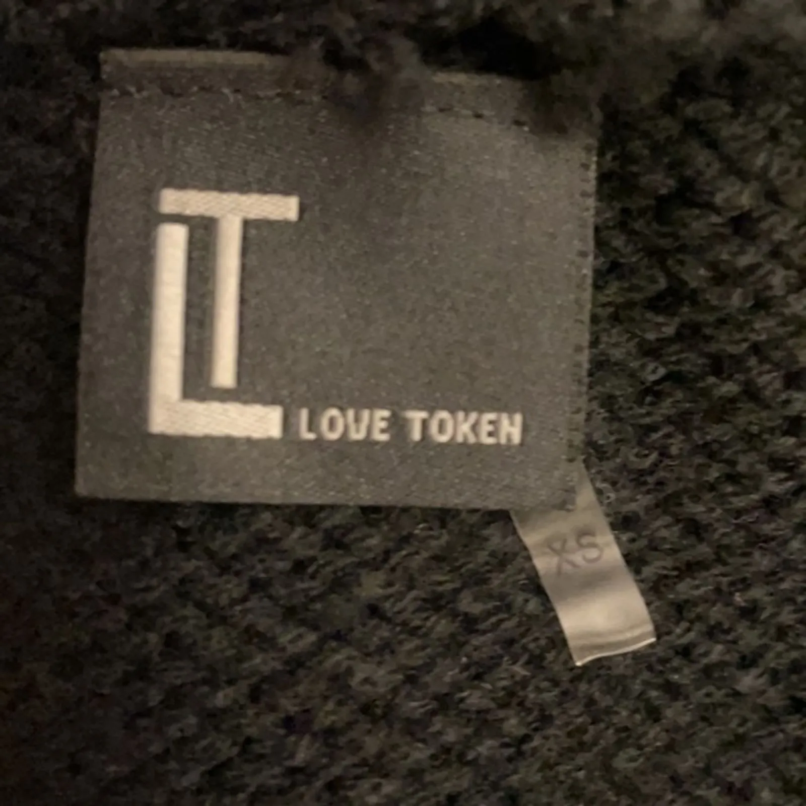 Love Token Knit Black Sweater Vest Shrug Trimmed in Rabbit Fur Womens Size XS - Image 2