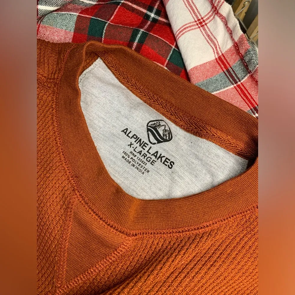 Alpine Lakes Rust Waffle Thermal Top Red Size XL - Image 9
