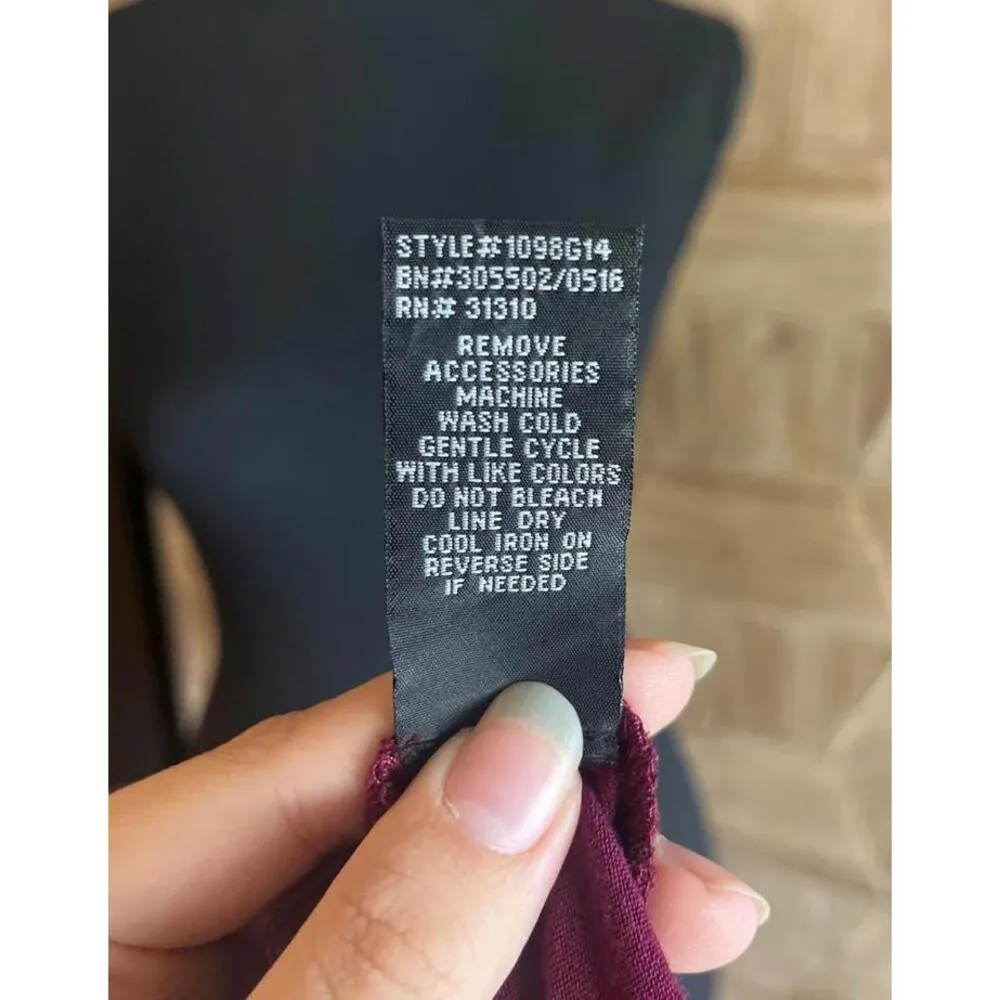 B Wear Ladies Top Size Large Eggplant Sleeveless Flyaway Lined Career Purple - Image 5